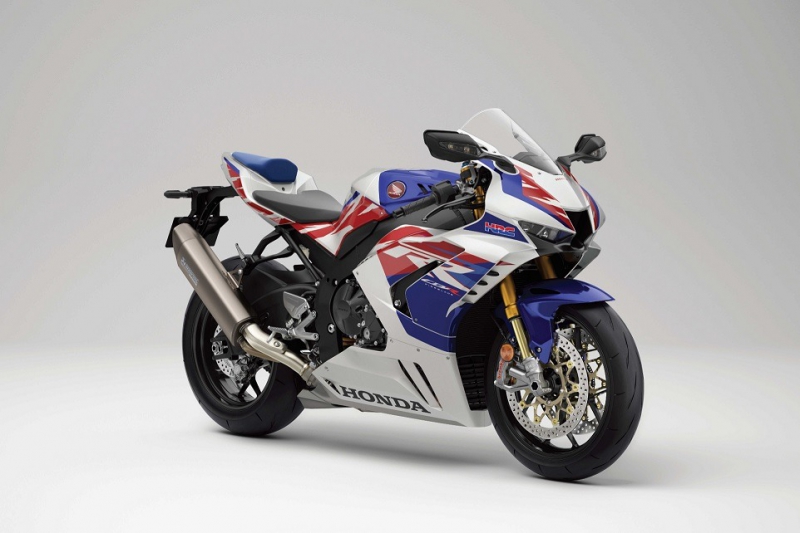 AHM Pasarkan CBR1000RR-R Fireblade SP Edisi Spesial 30 Tahun