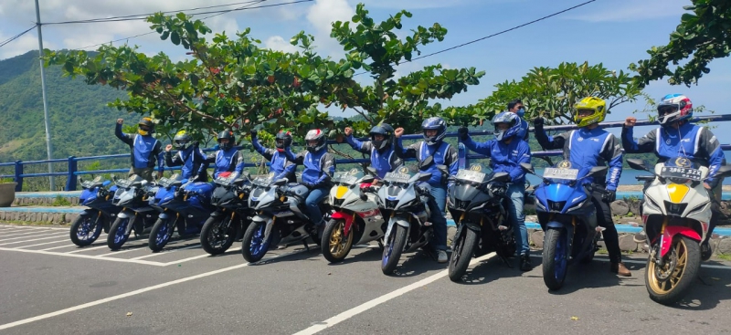 Makin Asyik, Eksplorasi Keindahan Lombok Dengan All New R15 Connected Dalam Keseruan Event bLU cRU Indonesia