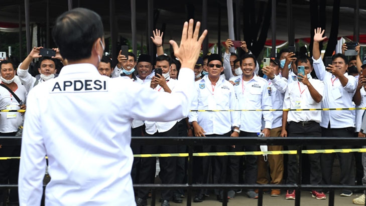 Wacana Tiga Periode di Acara Apdesi Bikin Panas, Jokowi: Namanya Keinginan Masyarakat