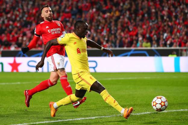 Satu Kaki Liverpool Sudah di Semifinal, Permalukan Benfica 3-1 di Leg Pertama 