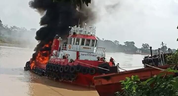 Ditreskrimsus Selidiki Kebakaran Kapal Bojoma 2906 di Muaro Jambi, Kapten, Sopir dan ABK Diperiksa