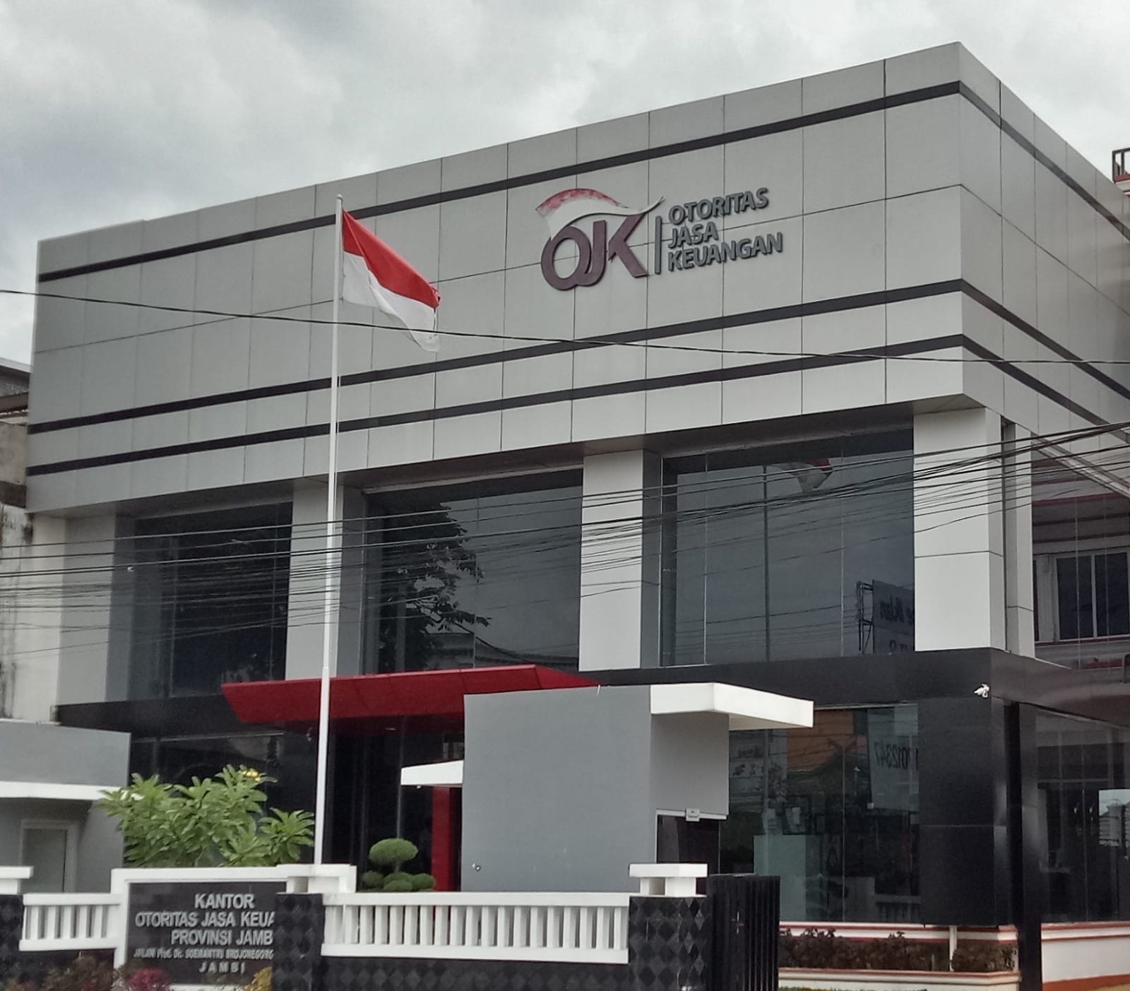 Sigap Ala OJK Siasati Ekonomi saat Kabut Asap