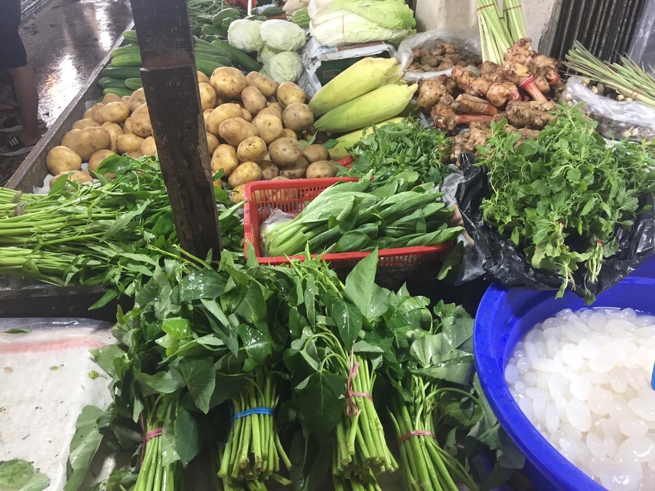 Harga 1 Ikat Kangkung Rp 5.000, Daging Ayam Melonjak Rp 37.000/Kilo