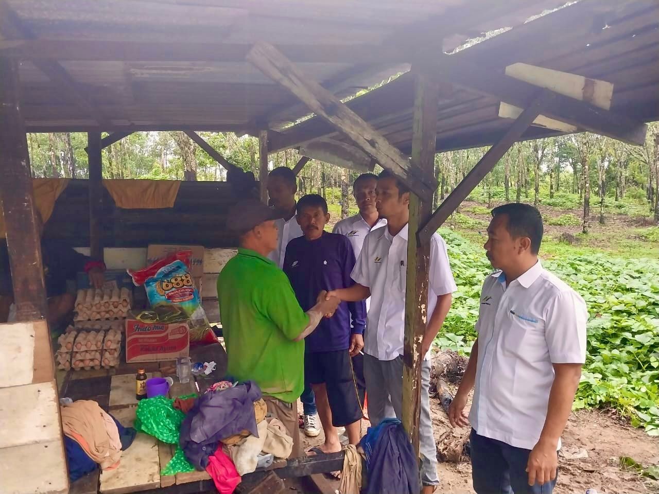Solidaritas Karyawan PalmCo Mengalir untuk Korban Banjir dan Longsor di Sumatera