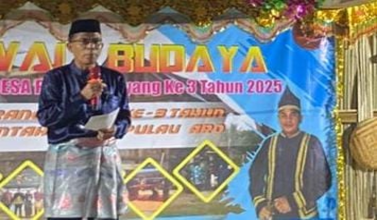 Bupati Buka Festival Kebudayaan Desa Pulau Aro