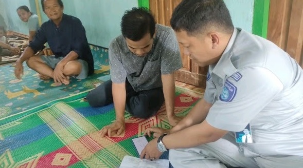 Jasa Raharja Jambi Jemput Bola Untuk Serahkan Santunan Meninggal Dunia Akibat Laka Lantas di Sekernan