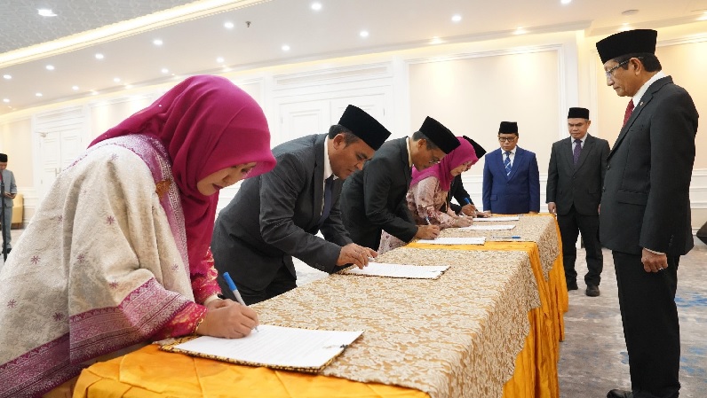 Menag Lantik Lima Pimpinan PTKN, Berikut Daftar Nama-Namanya