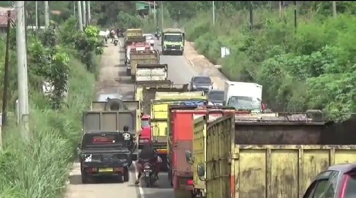 Macet Parah dari Arah Simpang Rimbo Hingga Tanjung Lumut, Ini Penyebabnya