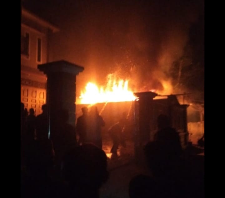 BREAKING NEWS: Kebakaran di Kerinci, Satu Rumah Ludes