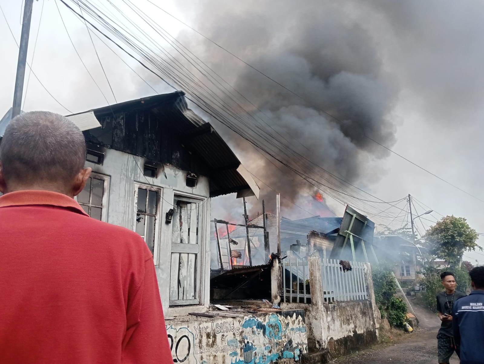 Breaking News!, Bedeng di Solok Sipin Terbakar 