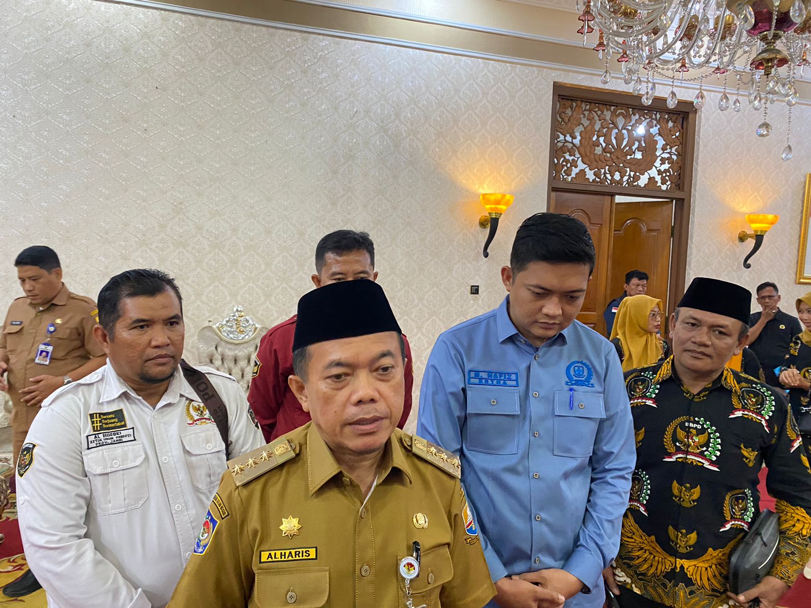 Al Haris Pimpin Rapat Evaluasi Ingub Angkutan Batu Bara, Sejumlah Kepala Daerah Tak Hadir