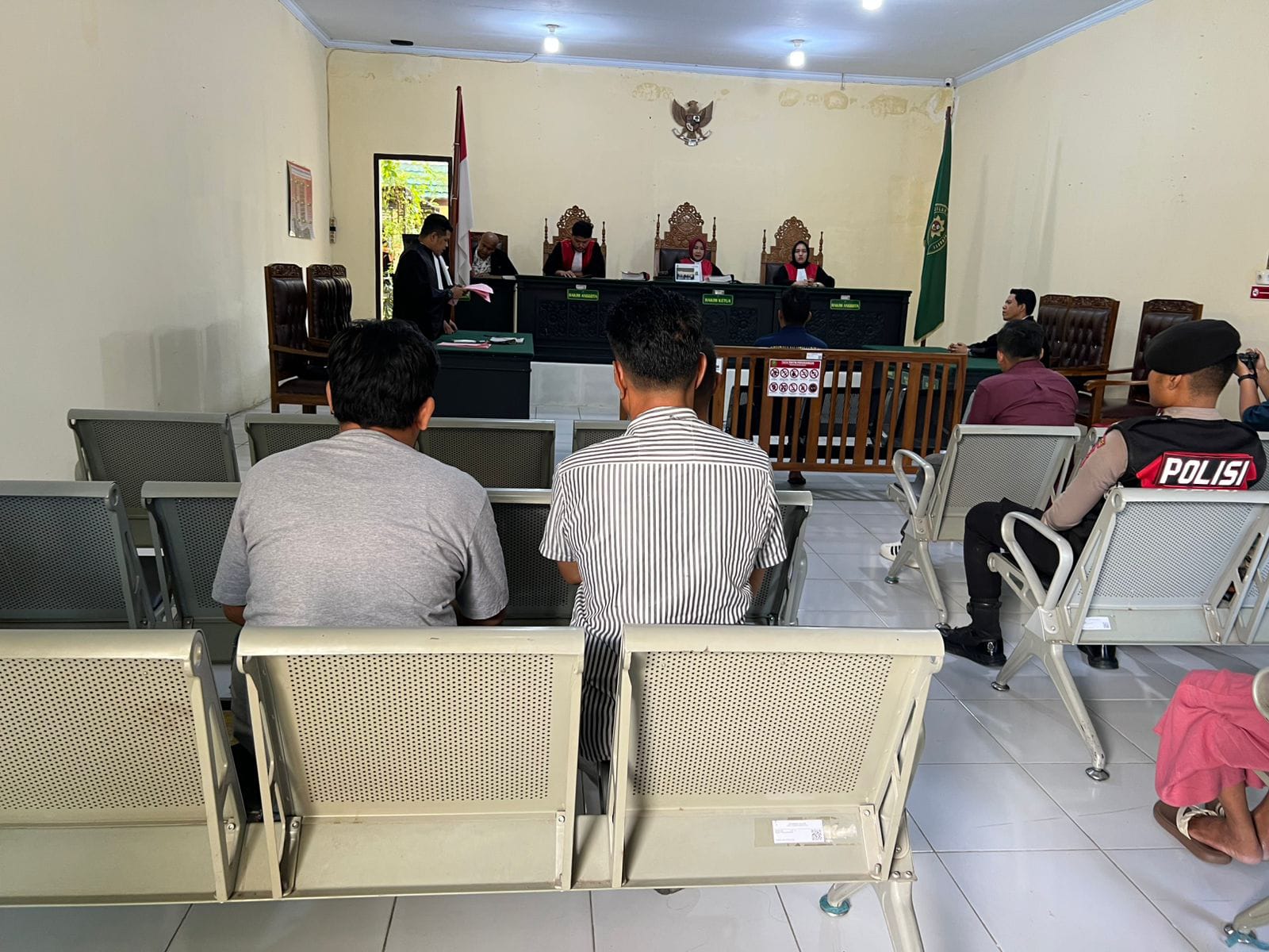 Dua Oknum Polisi Dituntut 15 Tahun Penjara