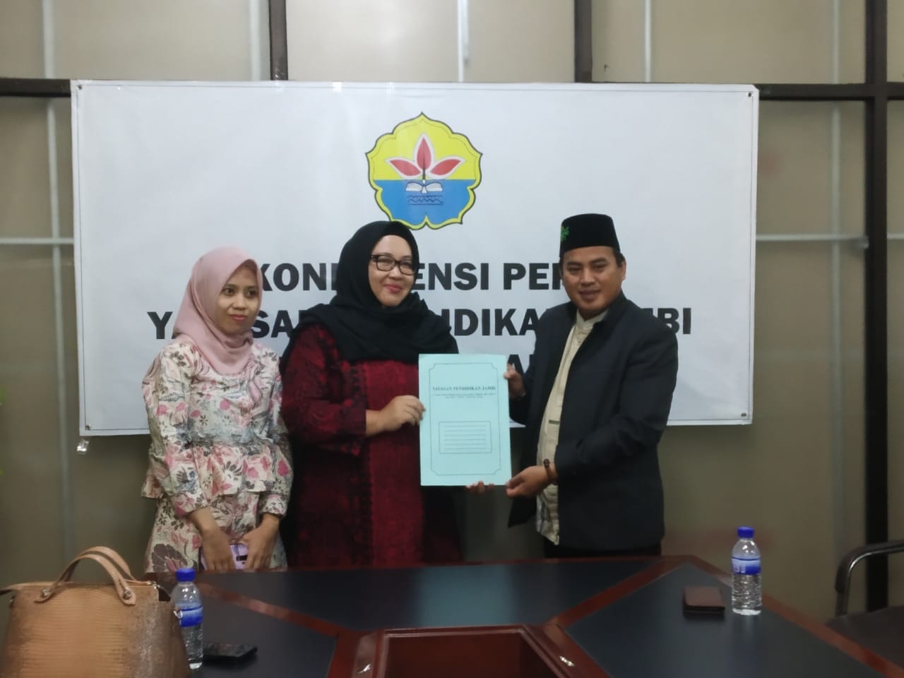YPJ Camelia Puji Astuti Tunjuk Dr. Saidina Usman Jadi Pjs Rektor Unbari