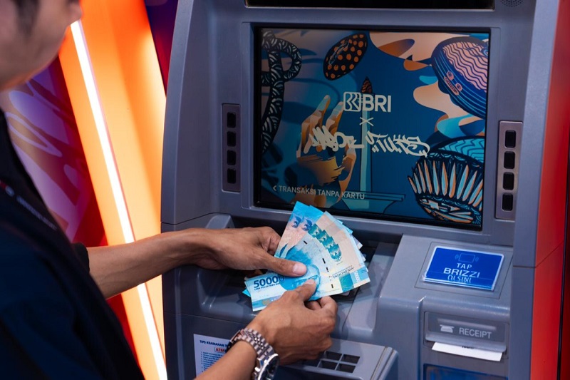  Gaji Melalui BRI, Hidup Lebih Mudah: Kisah Nurul Aina, Nasabah Bank Rakyat Indonesia