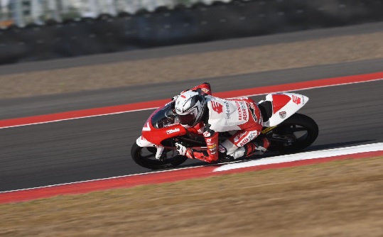 Veda Tak Terbendung di ATC Mandalika, Arbi Menjanjikan di Moto3 World Championship