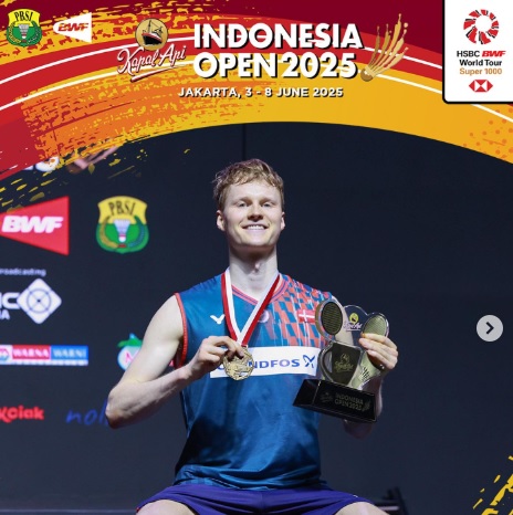 Kalahkan Tien Chen Chou, Anders Antonsen Sabet Gelar Indonesia Open 2025
