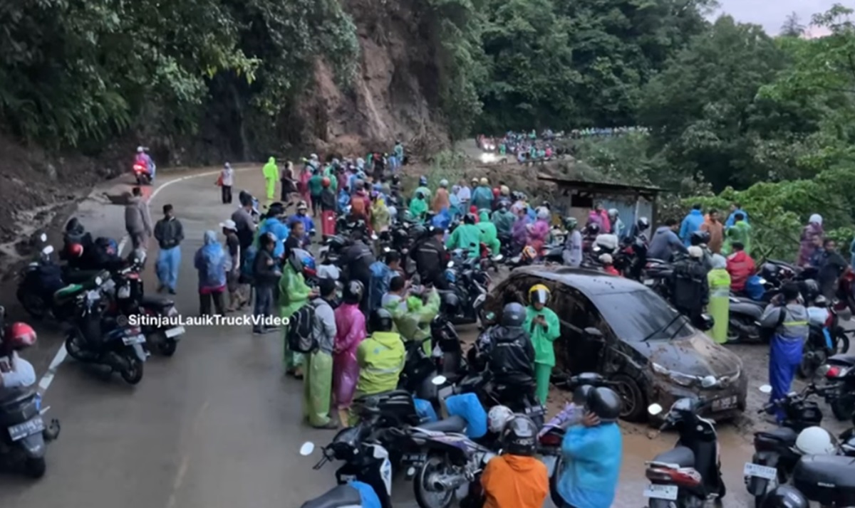 Gubernur Sumbar Nyaris Masuk Jurang Saat Longsor Sitinjau Lauik Terjadi Lalu Pulang Naik Ojek