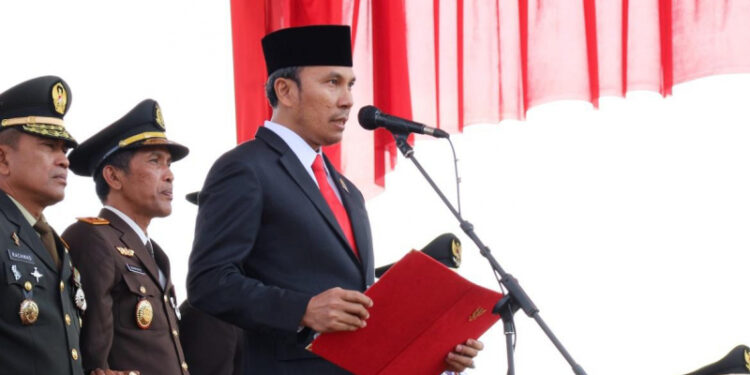 Ketua DPRD Bacakan Teks Proklamasi di Upacara HUT ke-79 RI