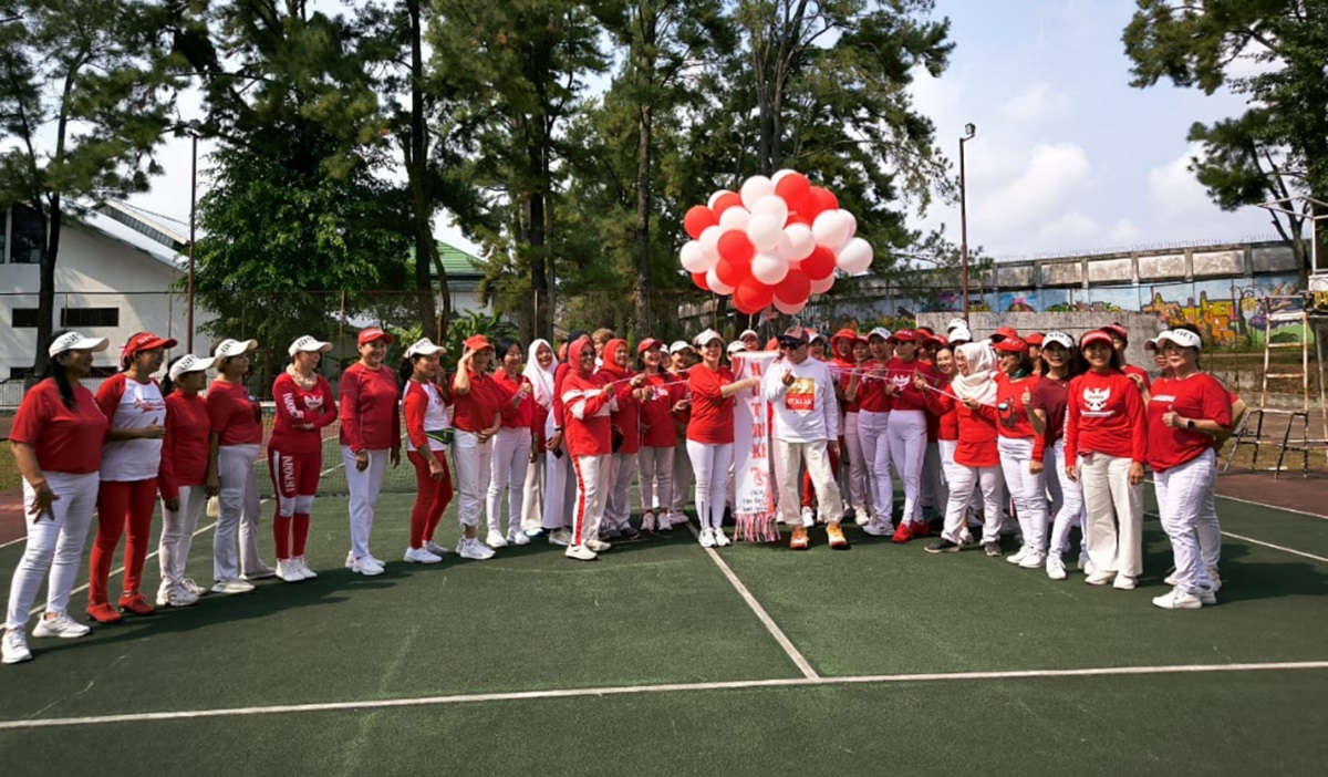 Bikin Perempuan Jambi Kian Cinta Olahraga, Line Dance KONI dan Perwosi Meriahkan HUT RI dengan Cara Beda