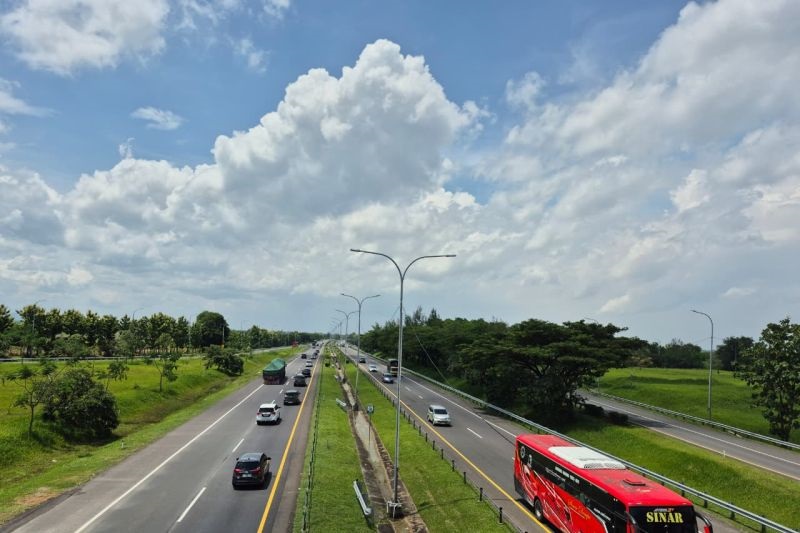 H-4 Natal 2025, Astra Tol Cipali Catat 31 Ribu Kendaraan Melintas