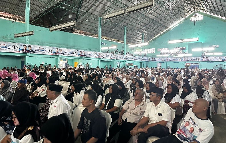 Berikan Dukungan Untuk Romi-Sudirman, Ribuan Warga Padati GOR Serunai Baru Kabupaten Bungo 