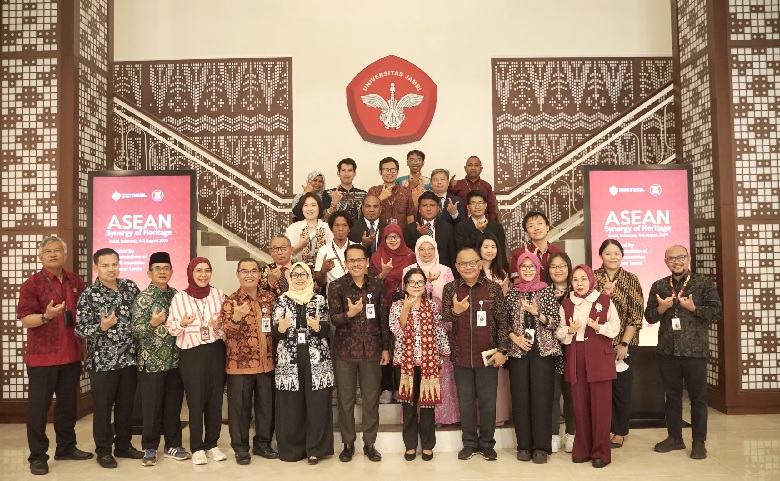 Sinergi Budaya ASEAN, UNJA Tuan Rumah Asean Synergy of Heritage