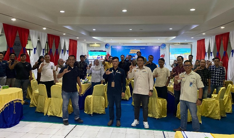 Bank Mandiri Bagikan Hadiah Pemenang Program Undian Jempolan Nasabah Pemilik Tabungan Mitra Usaha di Jambi