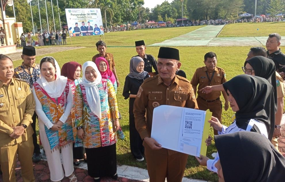 Bupati Hurmin Lantik 2.364 PPPK Sarolangun Tahap Satu