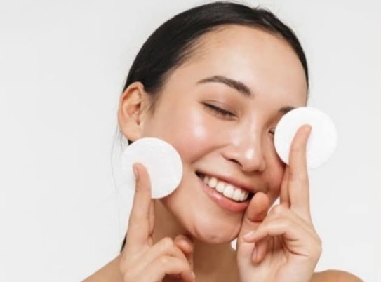 5 Rekomendasi Micellar Water dengan Harga Terjangkau!