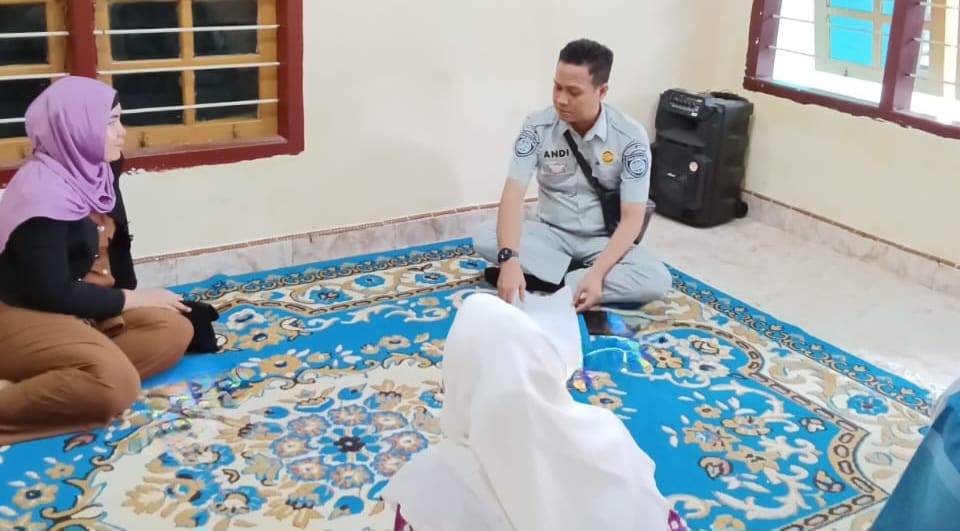 Jemput Bola Sampaikan Hak Santunan Korban Laka Alam Barajo Kota Jambi