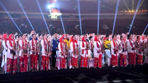 Presiden Jokowi Saksikan Pemecahan Rekor Pergelaran Angklung Terbesar di Dunia