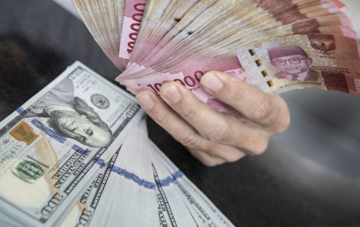 Dampak Dolar terhadap Kehidupan Masyarakat