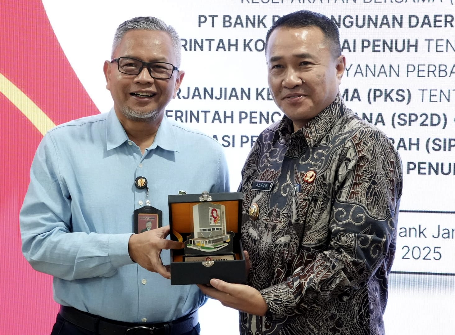 Bank Jambi dan Pemkot Sungai Penuh Tandatangani MoU