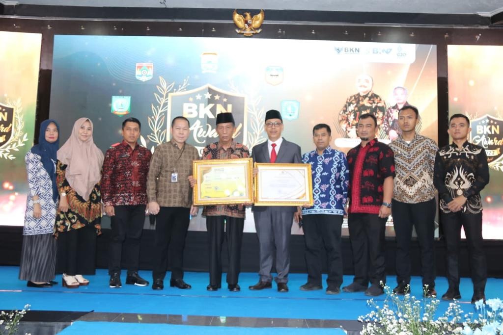 Pemerintah Provinsi Jambi Terima Penghargaan BKN Award 2022