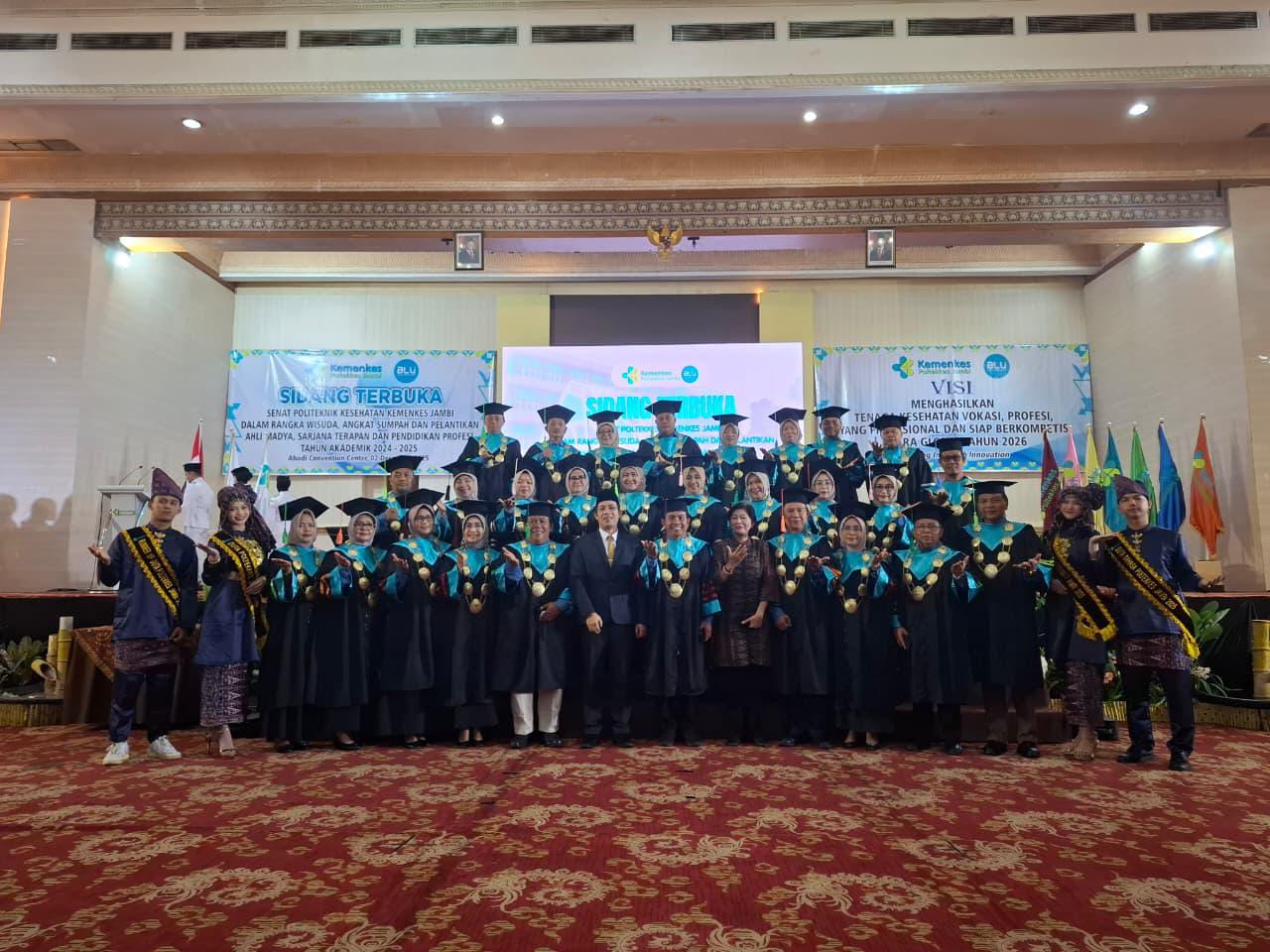 Poltekkes Kemenkes Jambi Luluskan 439 Lulusan, Generasi Baru Dorong Peningkatan Kualitas Kesehatan 