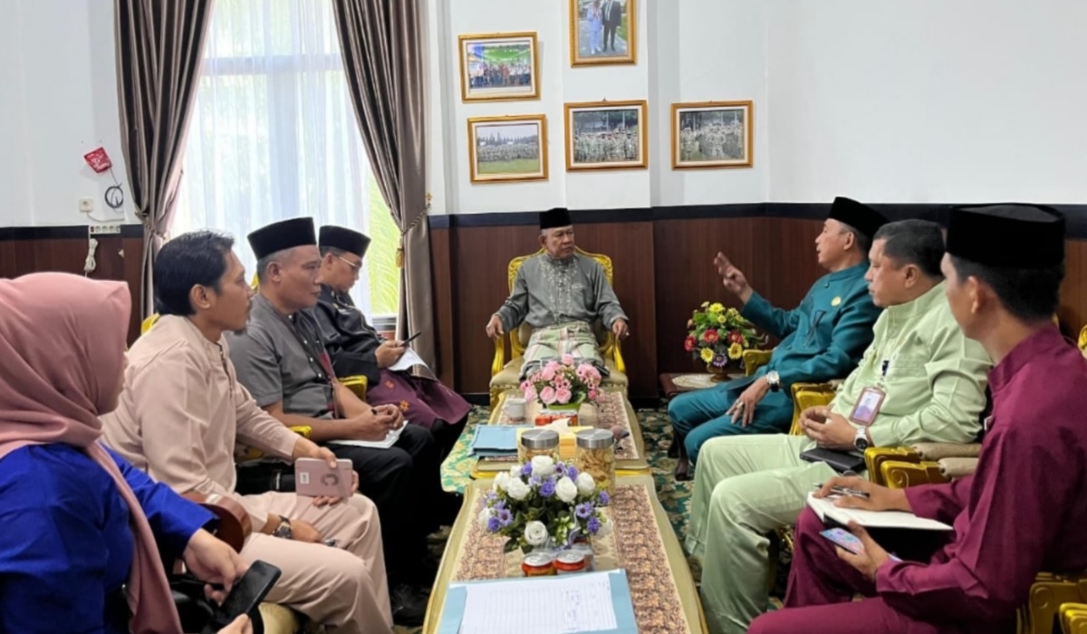 Utamakan Pendekatan Humanis, Wabup Merangin Pimpin Rapat Penertiban Pasar