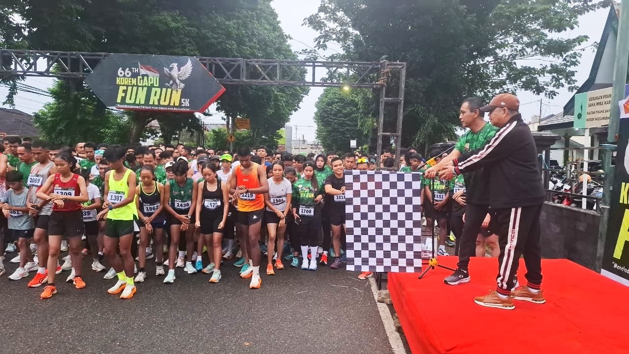 Ribuan Peserta Tumpah Ruah, Ribuan Peserta Tumpah Ruah, Fun Run 5K Meriahkan HUT ke-66 Korem 042/Gapu