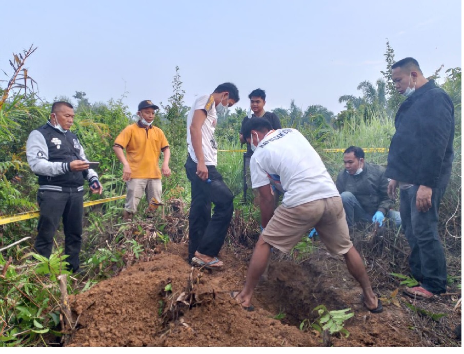  Kuat Dugaan Dibunuh, Seorang Istri di Maro Sebo Ulu Dikubur Dekat Kebun Sawit 