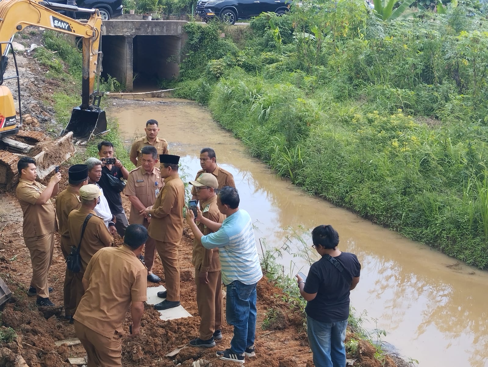 33 Ha Sawah Akhrinya Terselamatkan, Walikota Jambi Tinjau Langsung Normalisasi Sungai di Seberang Kota