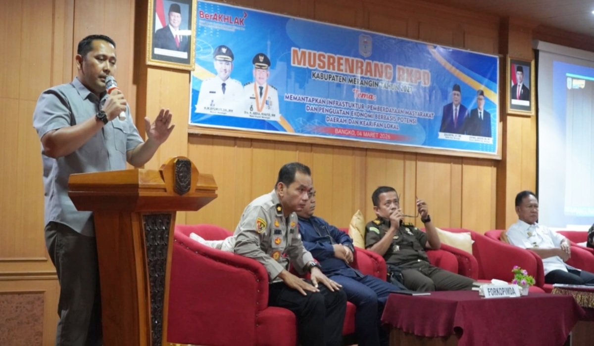 Sentil OPD, Bupati M. Syukur: Jangan Copy-Paste Anggaran, Dengarkan Suara Masyarakat 