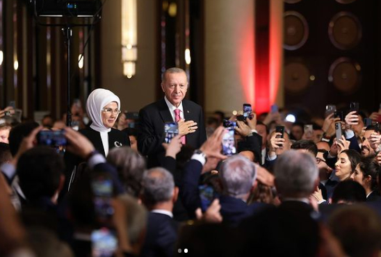 Tak Pakai Lama 6 Hari Setelah Menang Pilpres Erdogan Langsung Dilantik Jadi Presiden Turki Tiga Periode