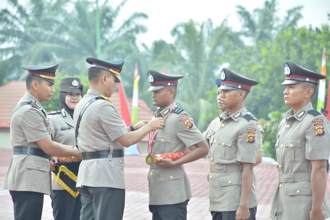 Polda Jambi Melaksanakan Pelantikan 142 Bintara Polri Gelombang I Tahun 2023