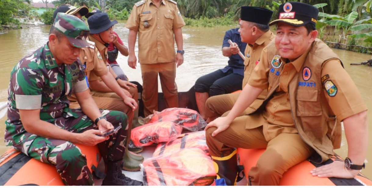 Bupati BBS Tinjau Banjir di Sejumlah Desa