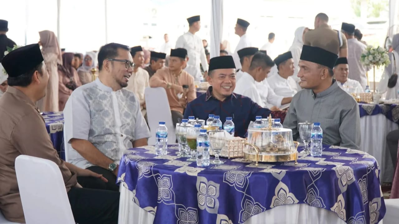 Bupati Hurmin Hadiri Halal Bihalal di Rumah Gubernur