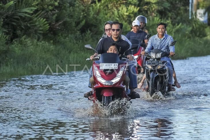 Banjir Rob di Kuala Tungkal