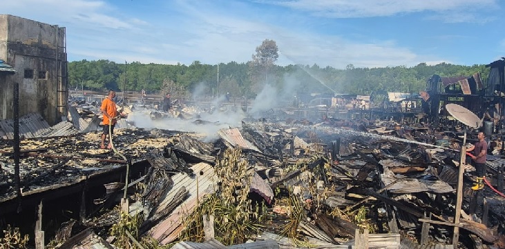 Kebakaran Sungai Dualap Tanjabbar, Disebabkan Konsleting Genset dan Percikan Api ke Gudang BBM 