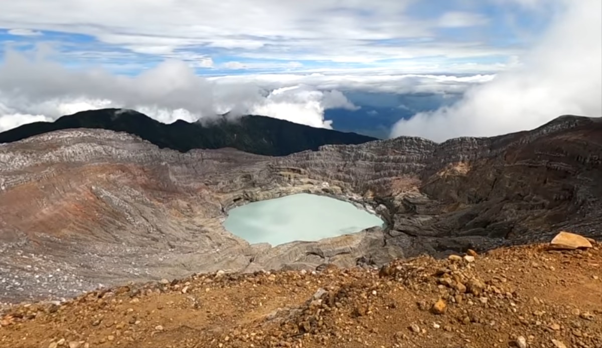 Cerita Rakyat Tentang Makhluk Halus Bernama Masumai Penghuni Gunung Dempo 