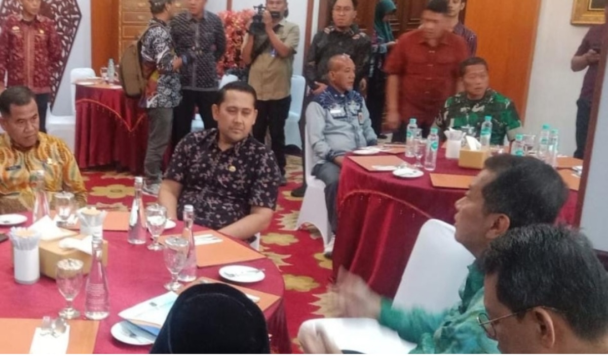 Bupati H M Syukur Berkoordinasi dengan Wamen PAN RB