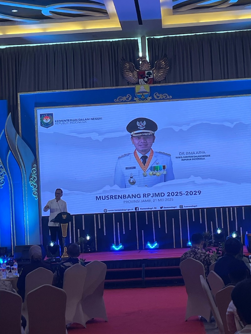 Wamendagri Bima Arya Tegur Keras Bupati Tanjabbar dan Batanghari Tak Hadir di Musrenbang RPJMD Jambi 2025-2029