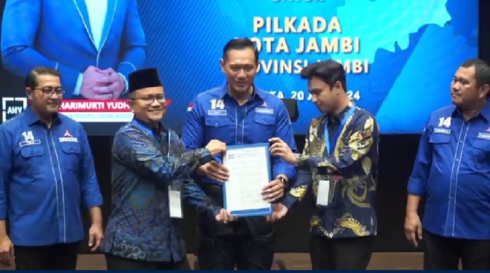 Demokrat Resmi Berlabuh ke Pasangan Maulana-Diza di Pilwako Jambi 2024